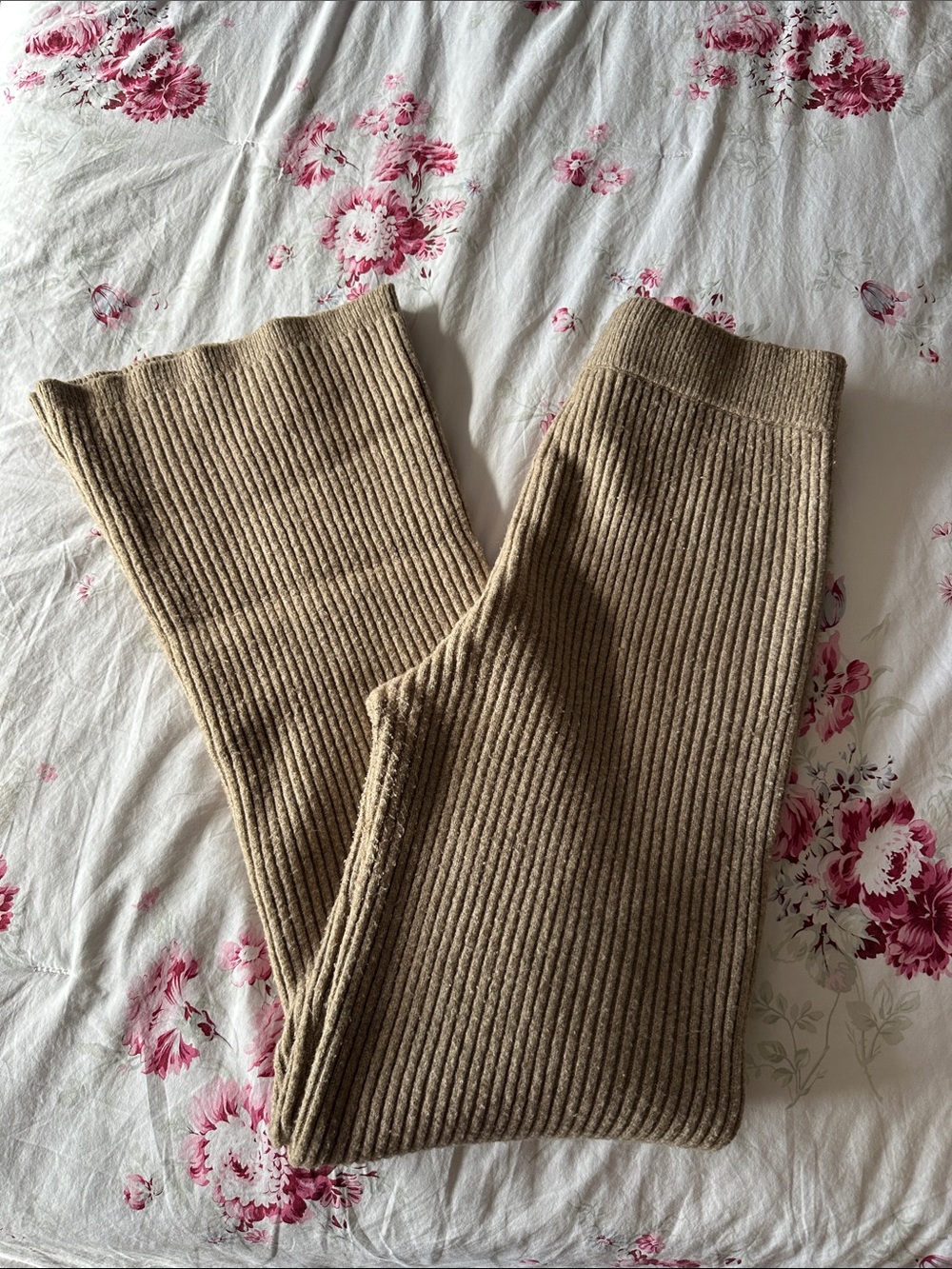 Abercrombie & Fitch Ribbed Knit Wide-Leg Pants in Camel